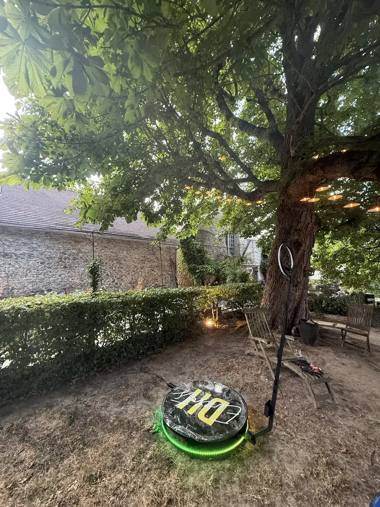 Vidéobooth 360° — Plateforme lumineuse en extérieur